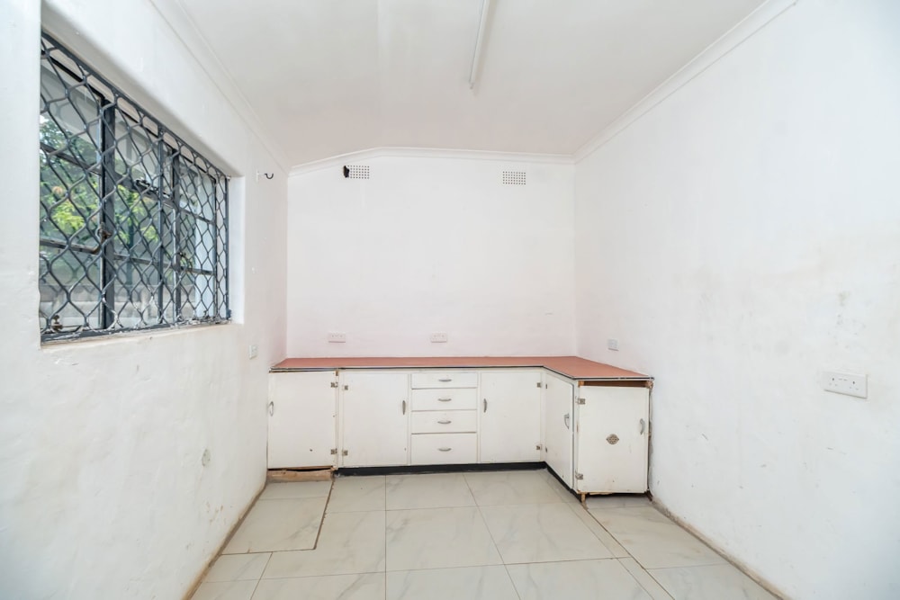 House for sale in Eastlea North, Zimbabwe - 3ZB1723674 House for sale in Eastlea North, Zimbabwe - 3ZB1723674