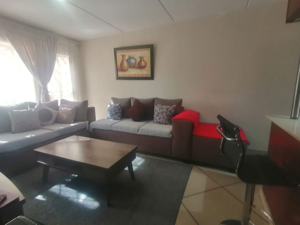 Townhouse for sale in Whitney Gardens - BED1720183 Townhouse for sale in Whitney Gardens - BED1720183