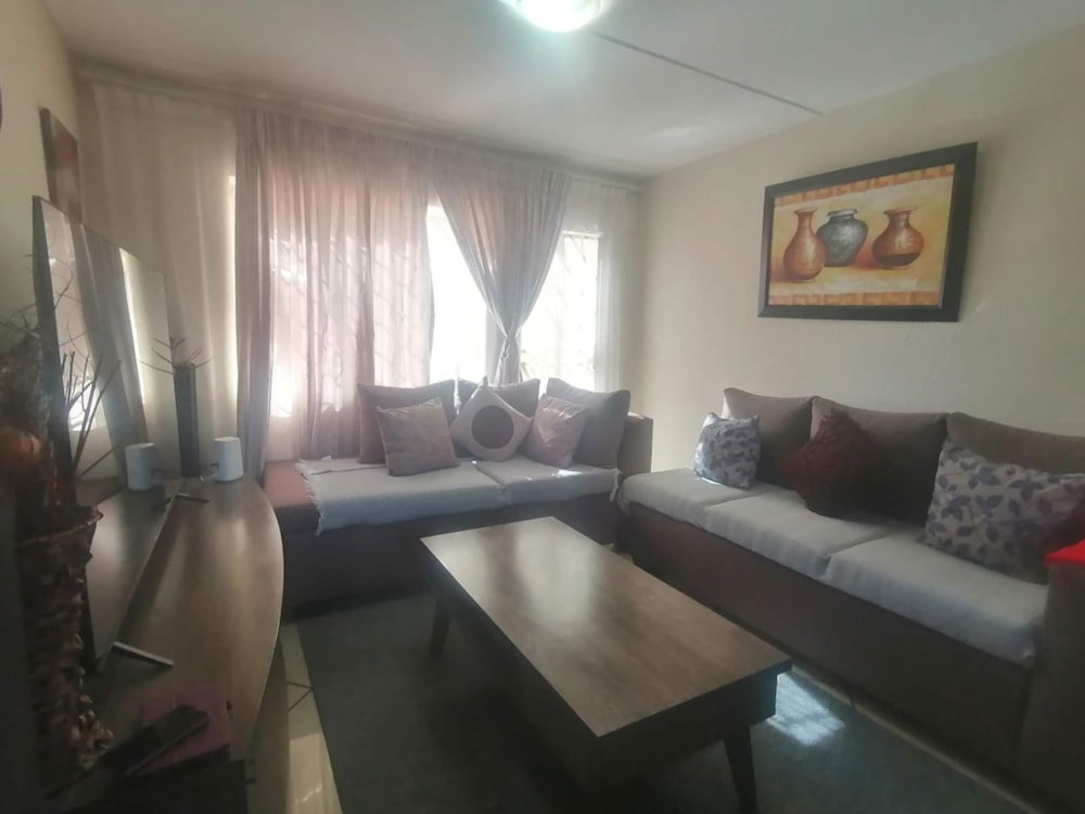 Townhouse for sale in Whitney Gardens - BED1720183 Townhouse for sale in Whitney Gardens - BED1720183