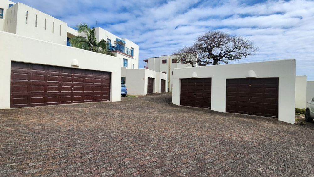 Penthouse apartment for sale in Uvongo - 1PSH1720384