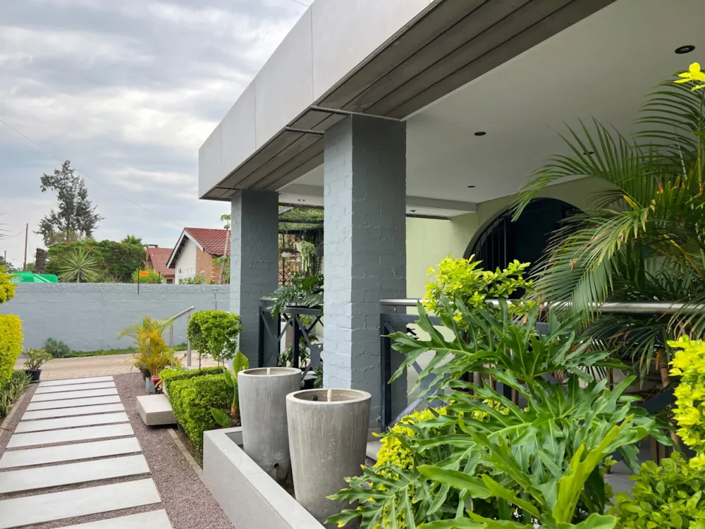 House let in Broadhurst, Botswana - 3BO1725245