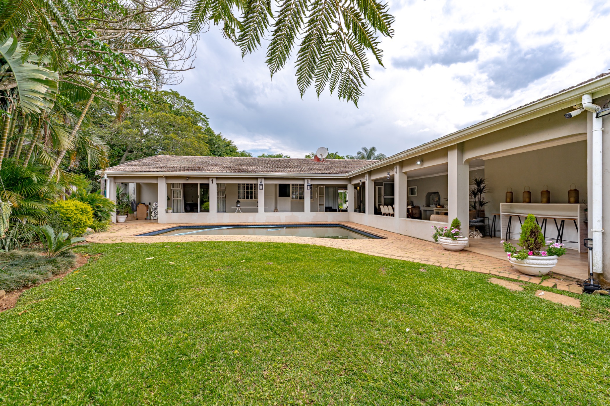 House for sale in Hillcrest Park - 1KF1720598