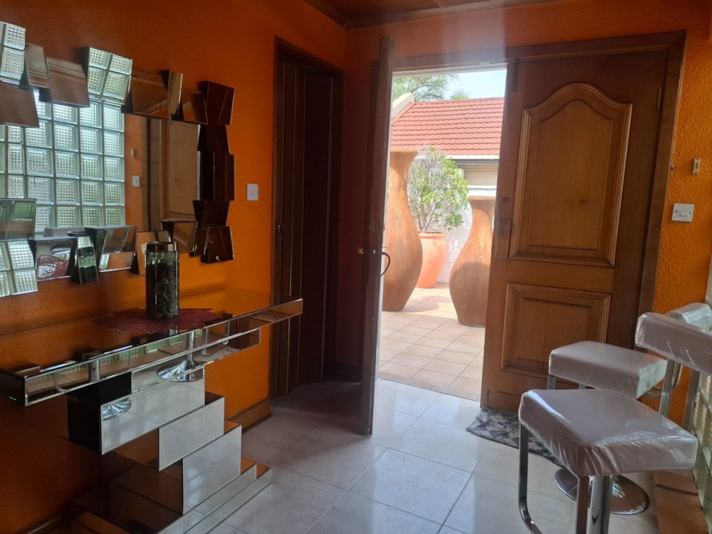 Double-storey house to rent in Phakalane, Botswana - 3BO1720542 Double-storey house to rent in Phakalane, Botswana - 3BO1720542