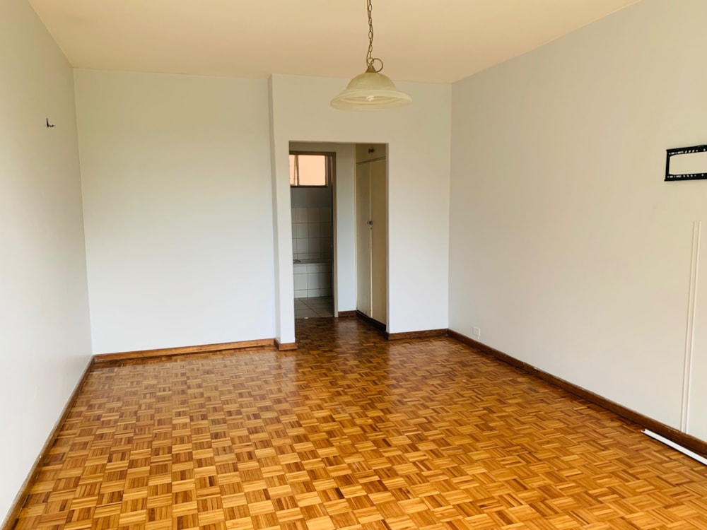 Bachelor apartment for sale in Pietermaritzburg Central - 1PM1721095