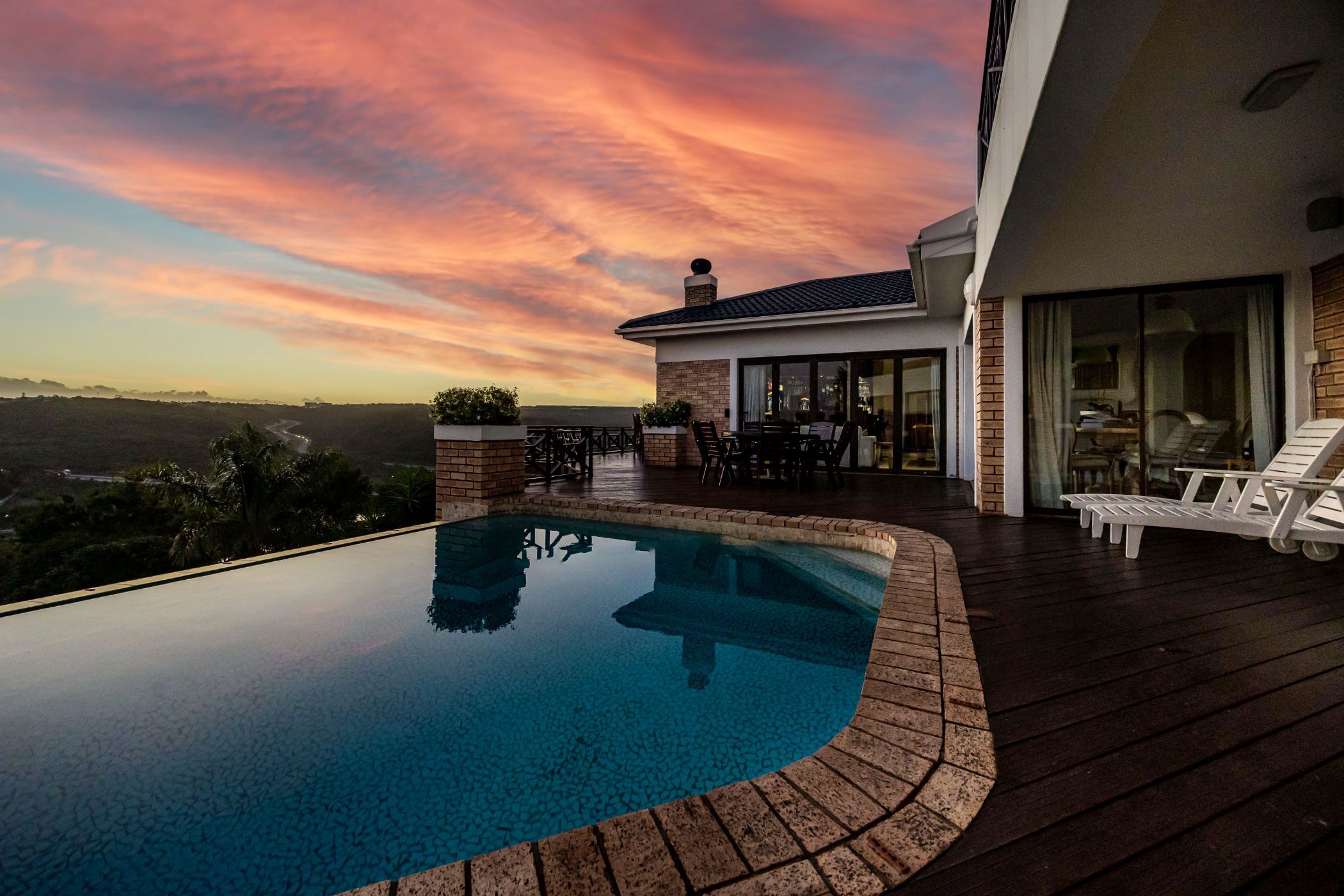 Double-storey house for sale in Beacon Bay - 1EZ1720405