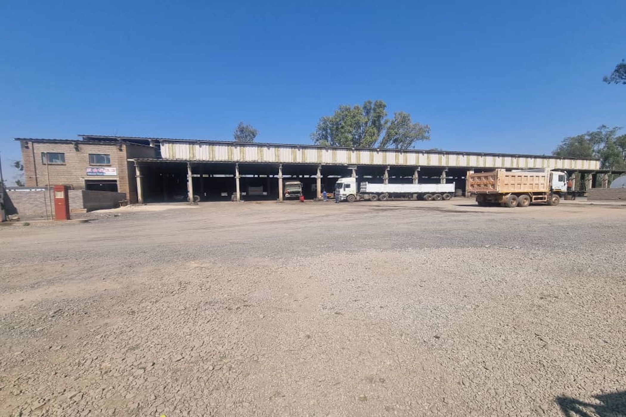 Commercial industrial property for sale in Midlands, Zimbabwe - 3ZB1720424