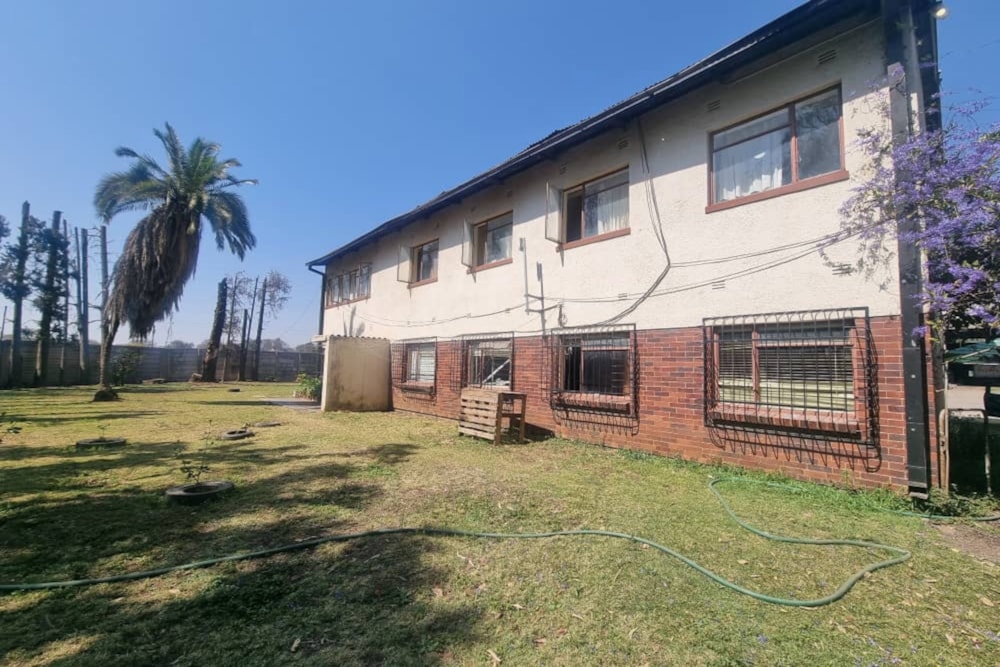 Commercial industrial property for sale in Midlands, Zimbabwe - 3ZB1720424 Commercial industrial property for sale in Midlands, Zimbabwe - 3ZB1720424