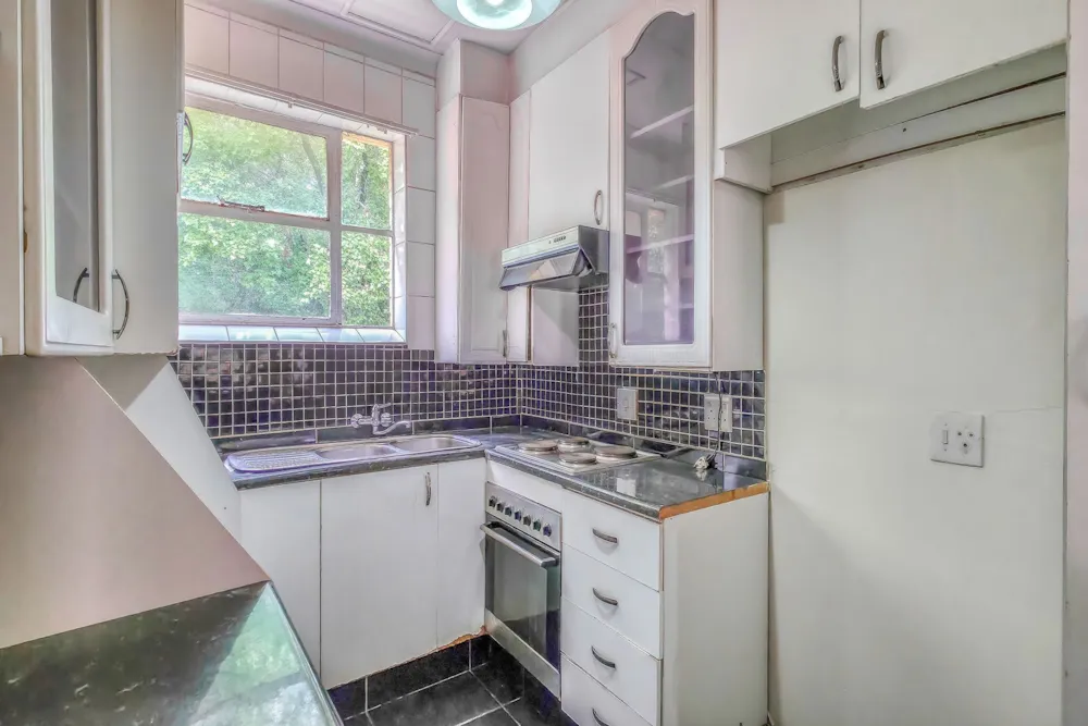 Security complex home for sale in Albertville - RAN1720442
