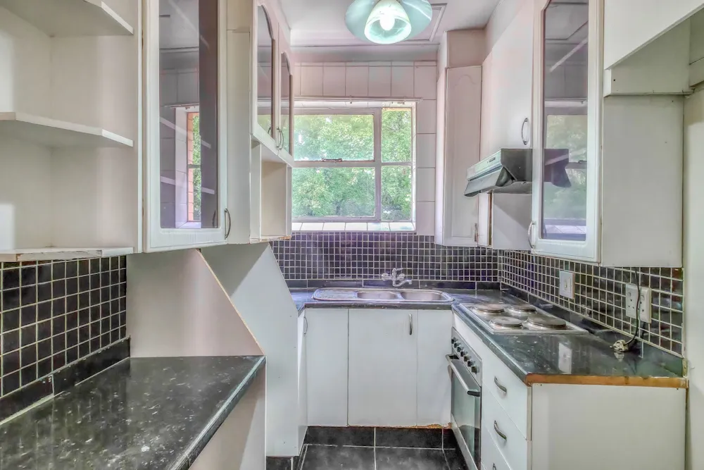 Security complex home for sale in Albertville - RAN1720442