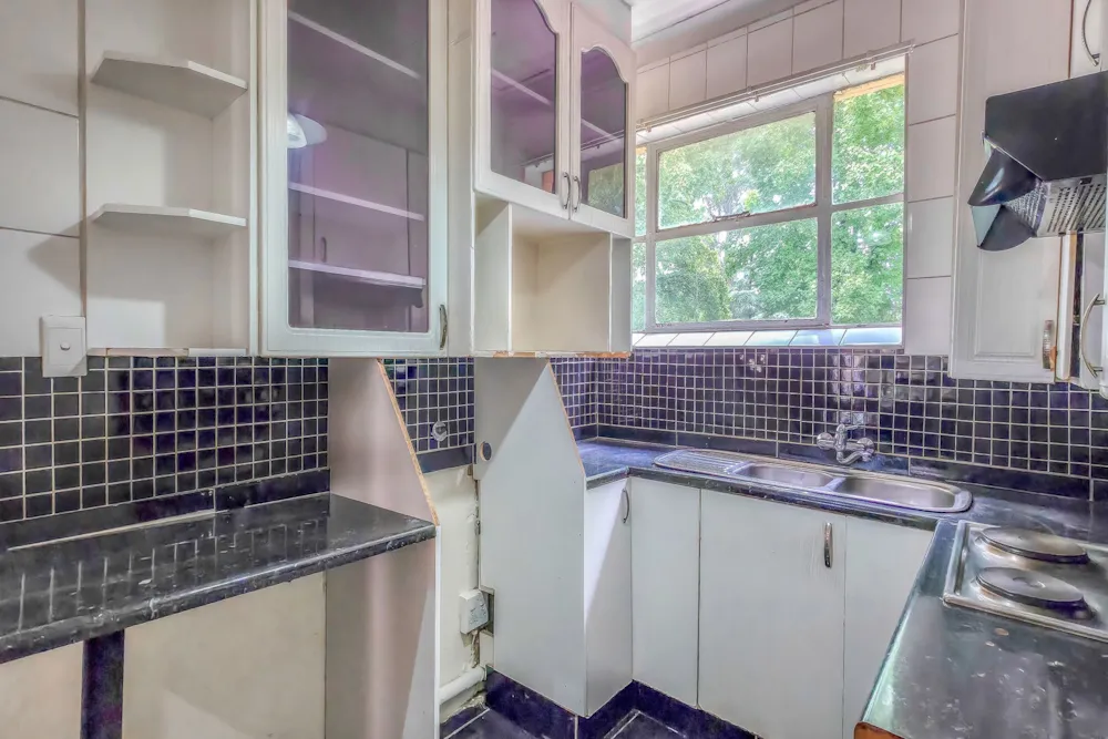 Security complex home for sale in Albertville - RAN1720442