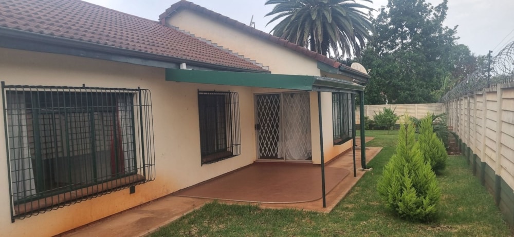 Garden apartment to rent in Harare, Zimbabwe - 3ZB1720505