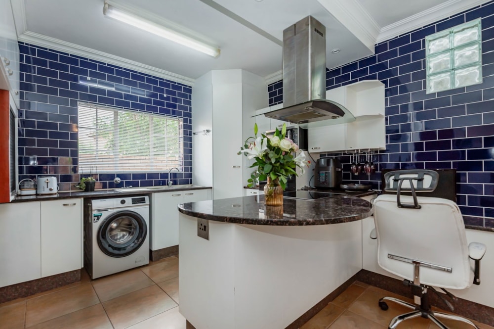 Security estate home for sale in Willowbrook - RAN1720532