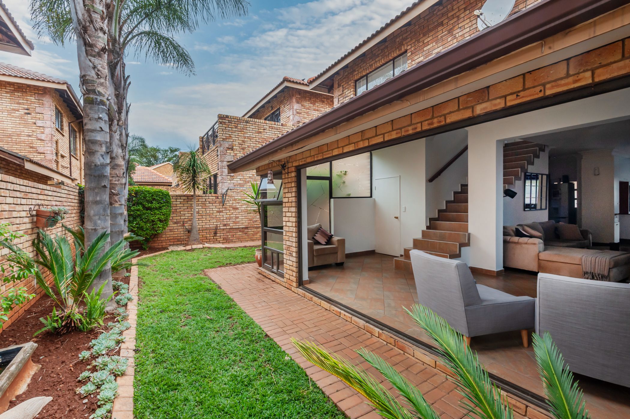 Security estate home for sale in Willowbrook - RAN1720532