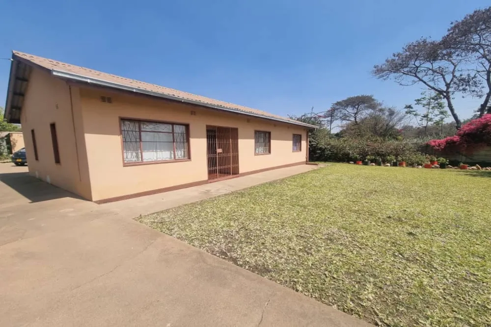House for sale in Kwekwe, Zimbabwe - 3ZB1720540 House for sale in Kwekwe, Zimbabwe - 3ZB1720540