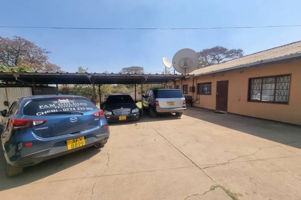 House for sale in Kwekwe, Zimbabwe - 3ZB1720540 House for sale in Kwekwe, Zimbabwe - 3ZB1720540