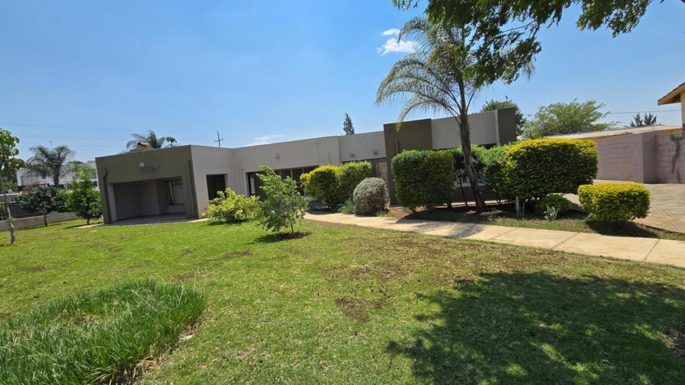 House for sale in Selbourne Park, Zimbabwe - 3ZB1720588 House for sale in Selbourne Park, Zimbabwe - 3ZB1720588