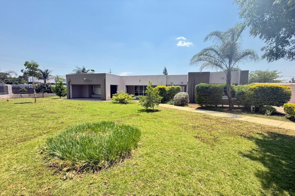 House for sale in Selbourne Park, Zimbabwe - 3ZB1720588 House for sale in Selbourne Park, Zimbabwe - 3ZB1720588