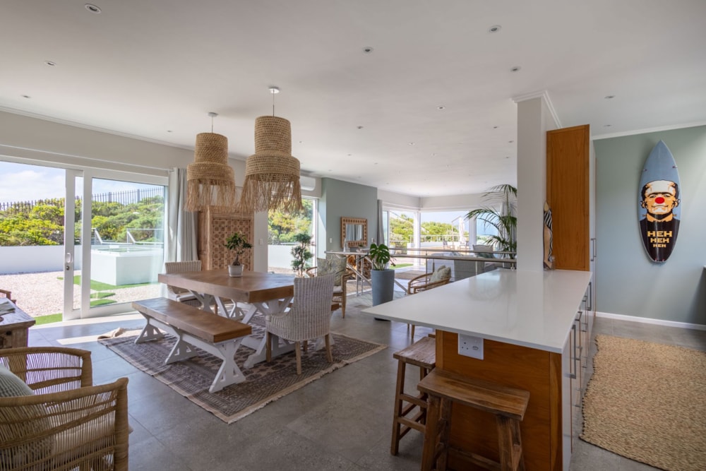 Beachfront villa to rent in Plettenberg Bay - 1KG1720613 Beachfront villa to rent in Plettenberg Bay - 1KG1720613