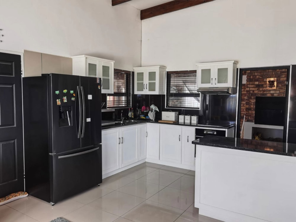 Double-storey house for sale in Graafwater - 1NA1720653