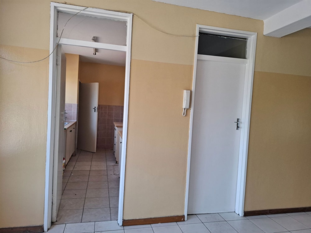 Security complex home to rent in Extension 12, Botswana - 3BO1720836 Security complex home to rent in Extension 12, Botswana - 3BO1720836