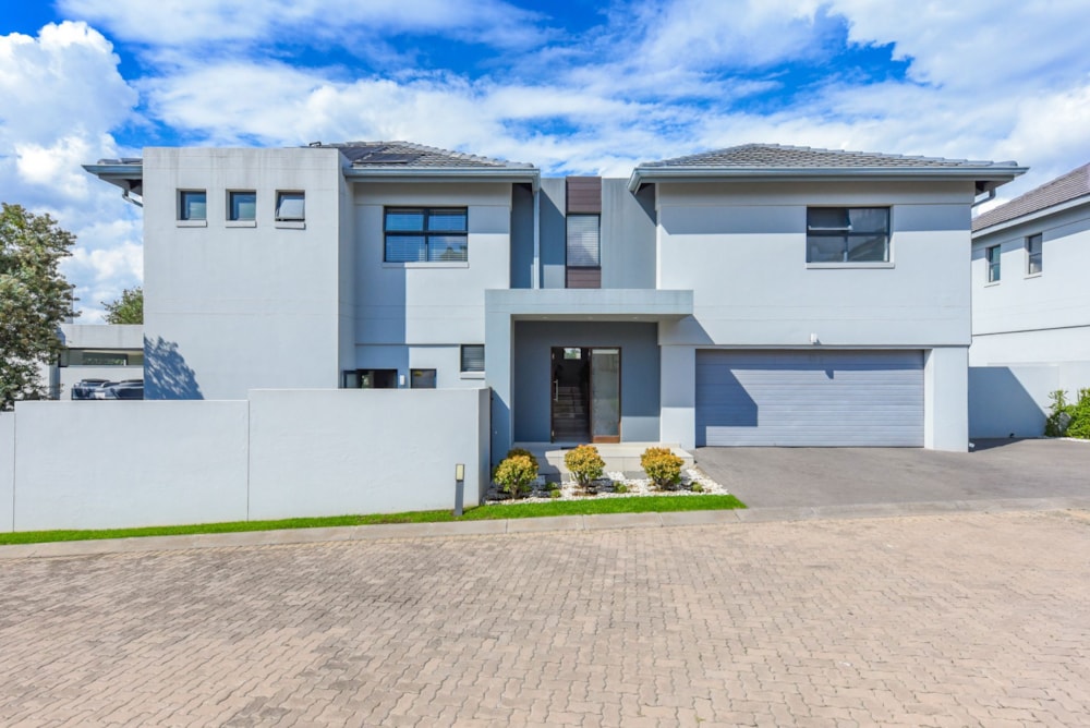 Cluster for sale in Bryanston - HP1723195 Cluster for sale in Bryanston - HP1723195