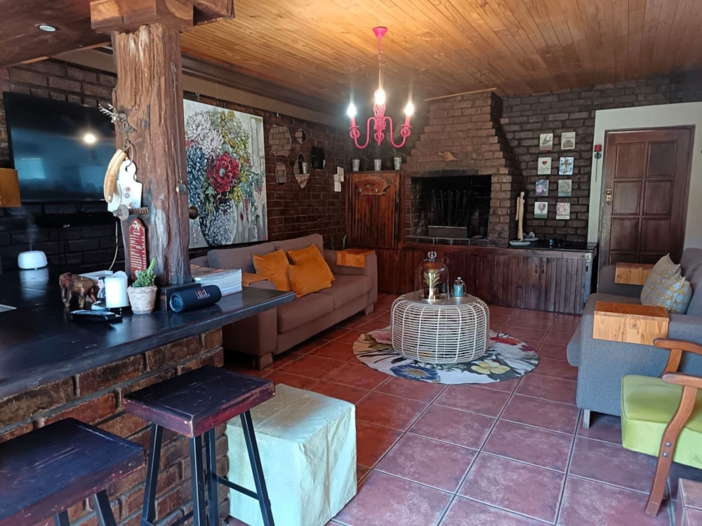 House for sale in Wesbank, Oudtshoorn - 1OU1720837 House for sale in Wesbank, Oudtshoorn - 1OU1720837