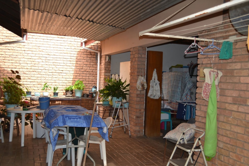 House for sale in Mookgopong (Naboomspruit) - 1MDM1720729