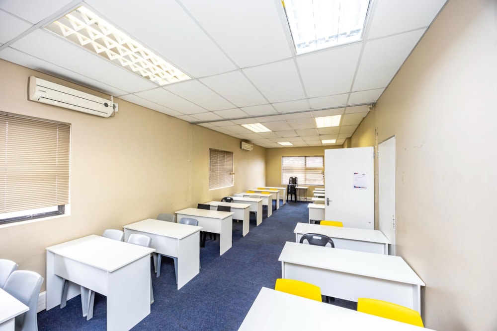 Commercial Building for sale in East London CBD - 1EZ1720976 Commercial Building for sale in East London CBD - 1EZ1720976