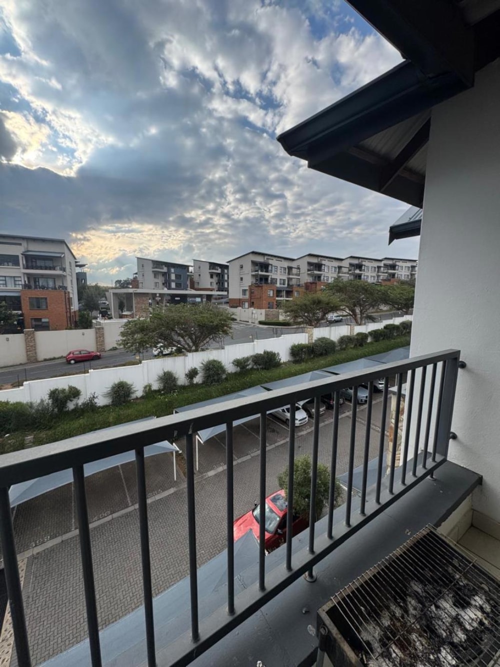 Apartment for sale in Oakdene, Johannesburg - 1GV1720770 Apartment for sale in Oakdene, Johannesburg - 1GV1720770