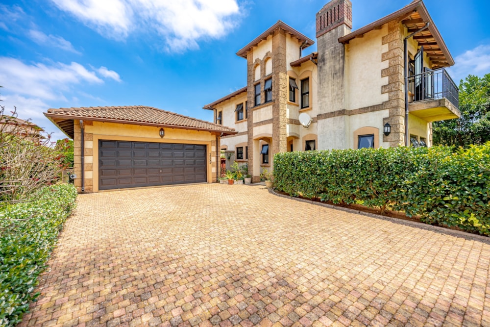 House for sale in Plantations Estate - 1KF1720998