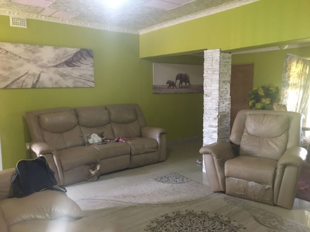 House for sale in Esikhawini - 1RY1720790 House for sale in Esikhawini - 1RY1720790