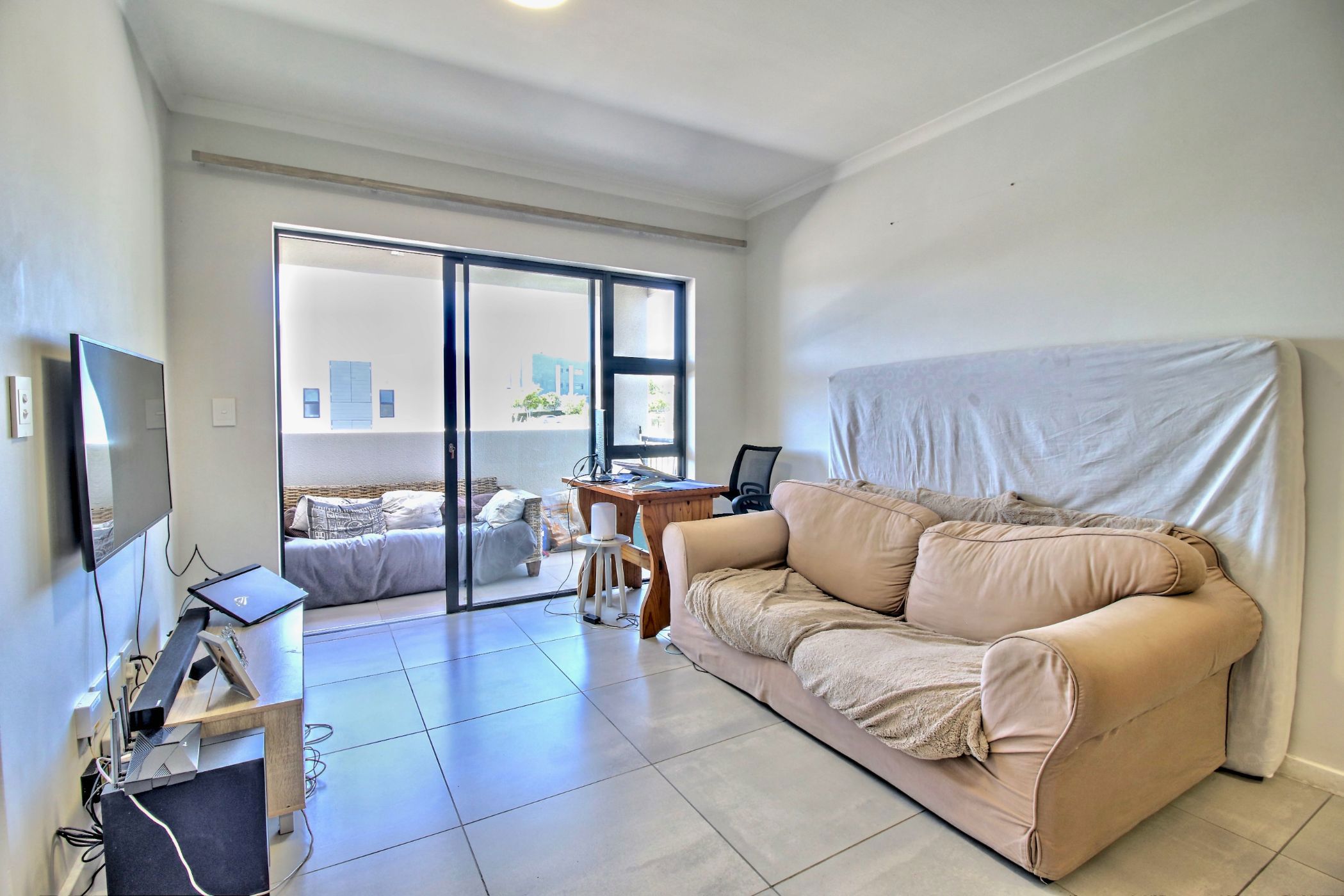 Apartment for sale in Burgundy Estate - 1PLA1720904