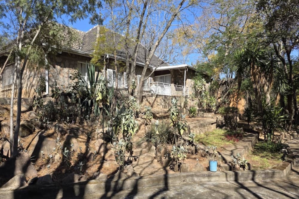 House for sale in Hillside, Bulawayo, Zimbabwe - 3ZB1720803 House for sale in Hillside, Bulawayo, Zimbabwe - 3ZB1720803