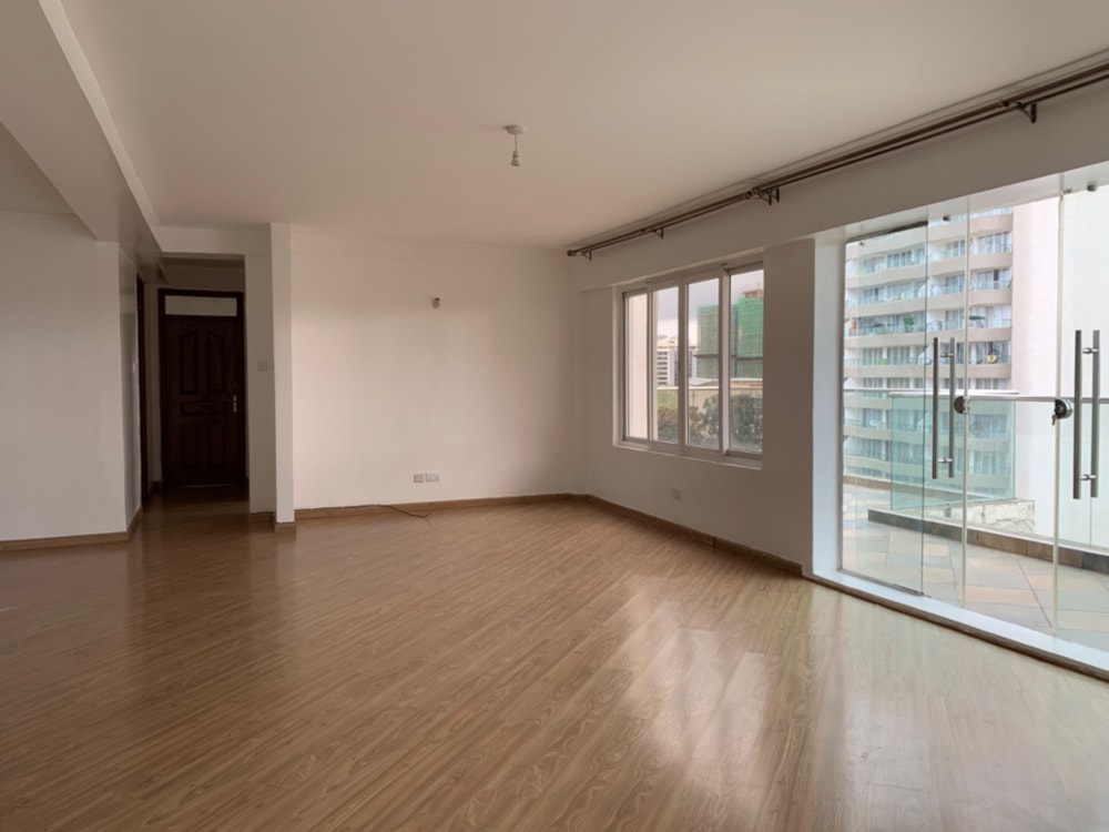 Apartment to rent in Kilimani, Kenya - 3KE1720818