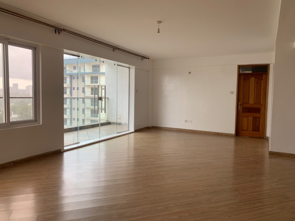Apartment to rent in Kilimani, Kenya - 3KE1720818