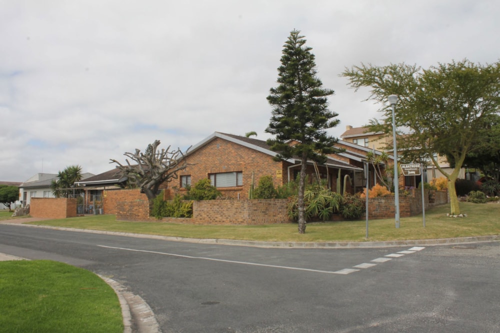 House for sale in Middedorp, Langebaan - LA1720822