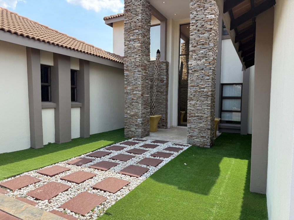 Golf estate house for sale in Bankenveld - 1WD1720832 Golf estate house for sale in Bankenveld - 1WD1720832