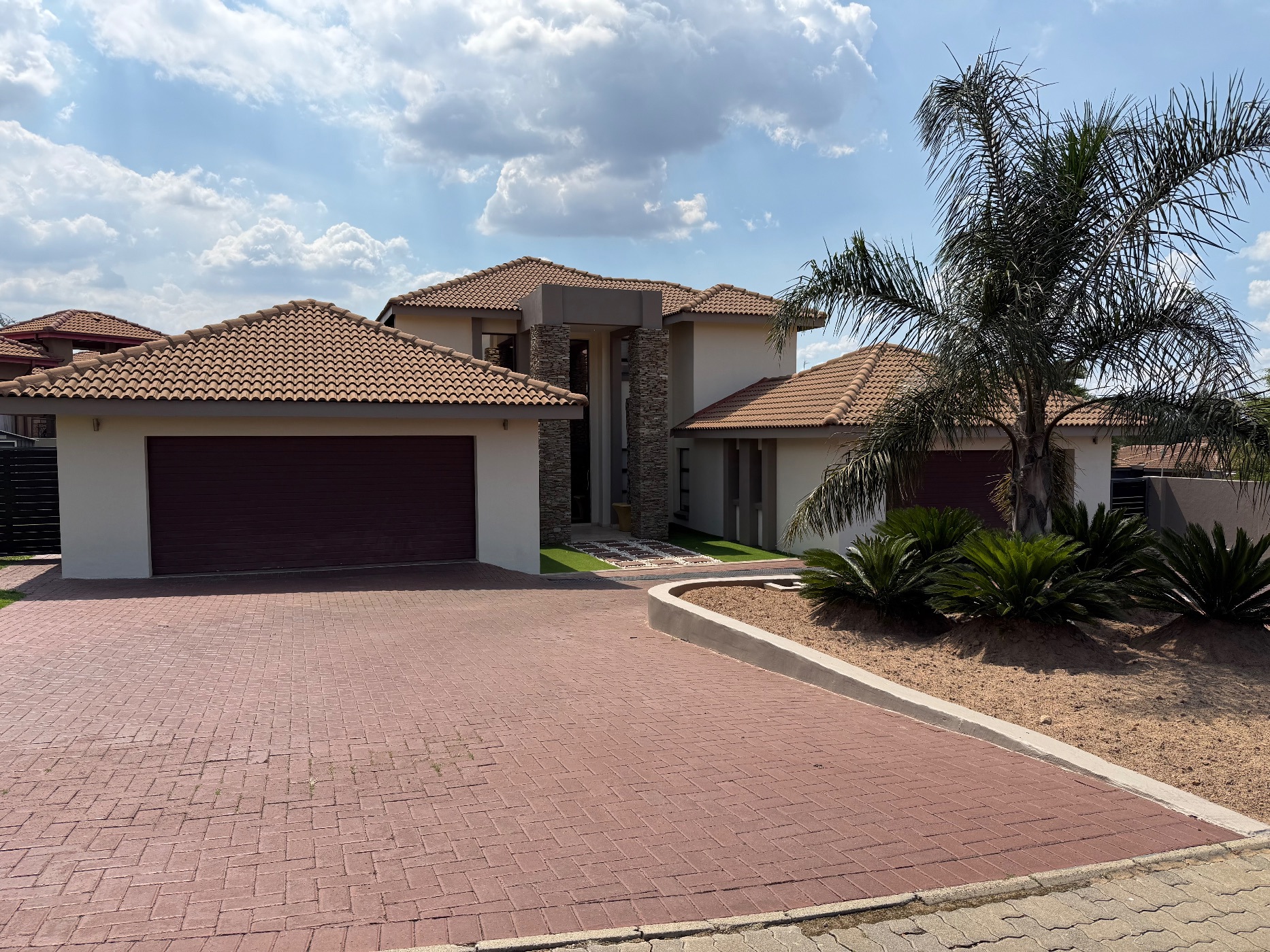 Golf estate house for sale in Bankenveld - 1WD1720832