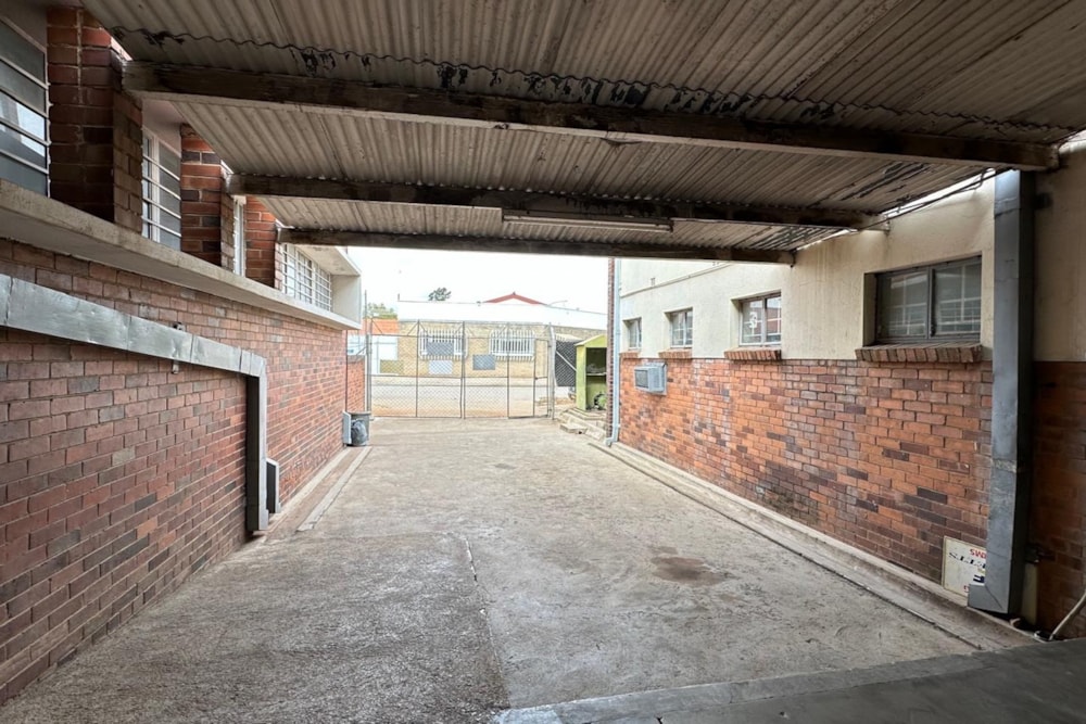 Commercial Building for sale in Belmont, Zimbabwe - 3ZB1720867 Commercial Building for sale in Belmont, Zimbabwe - 3ZB1720867