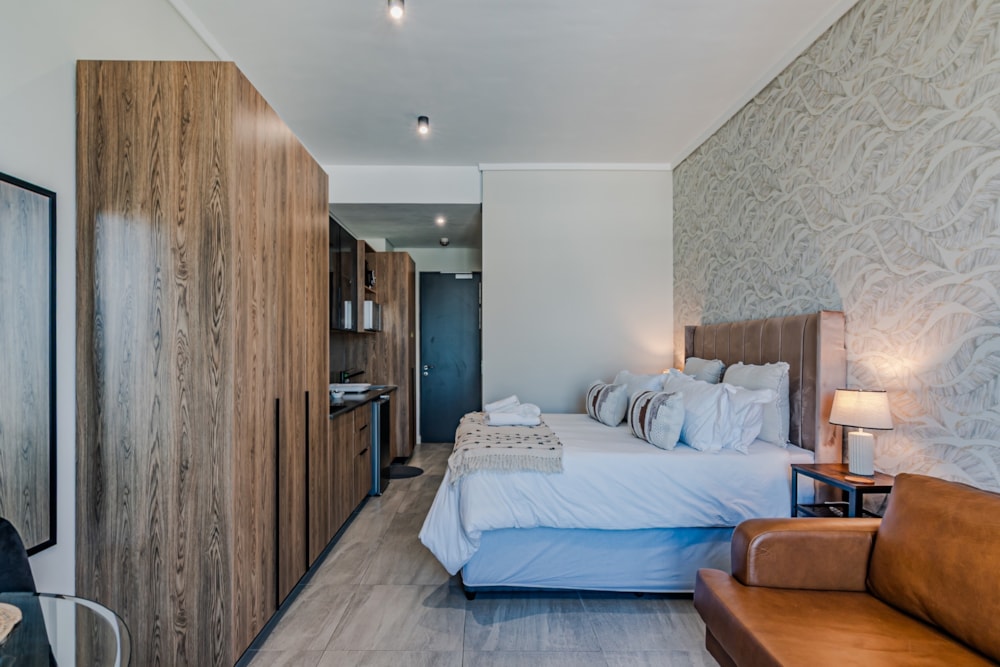 Bachelor apartment to rent in Menlyn - PTL1720923 Bachelor apartment to rent in Menlyn - PTL1720923
