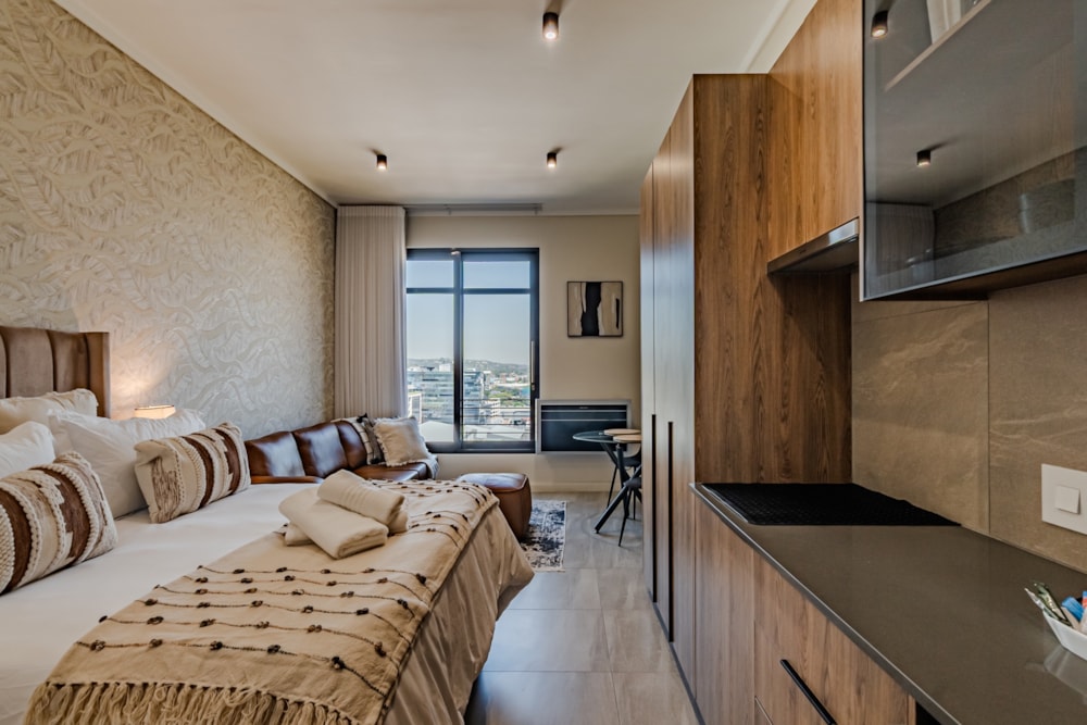 Bachelor apartment to rent in Menlyn - PTL1720923 Bachelor apartment to rent in Menlyn - PTL1720923