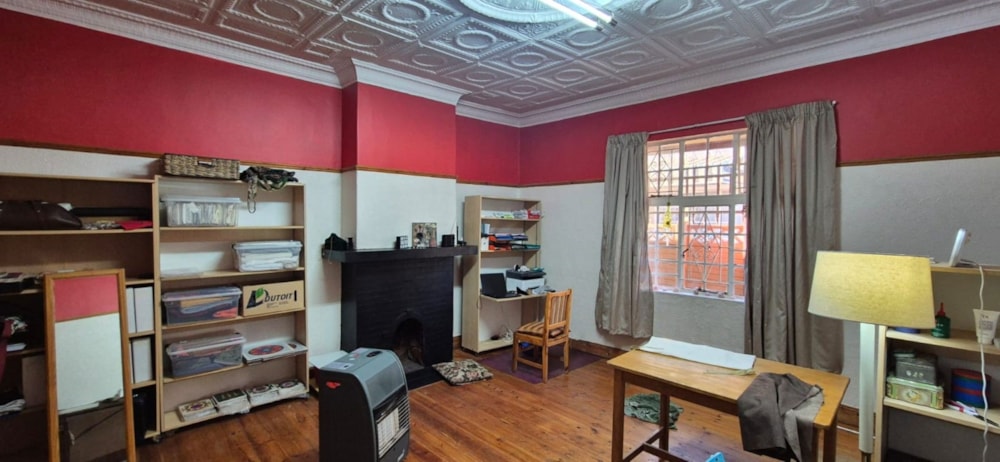 House for sale in Beaconsfield - 1KJ1720931 House for sale in Beaconsfield - 1KJ1720931