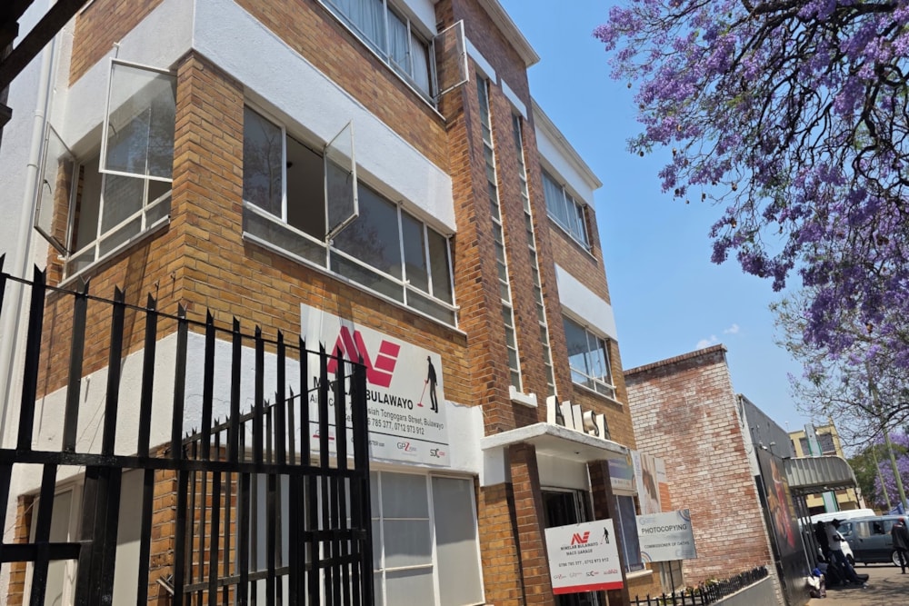 Commercial Building for sale in Bulawayo, Zimbabwe - 3ZB1720945 Commercial Building for sale in Bulawayo, Zimbabwe - 3ZB1720945