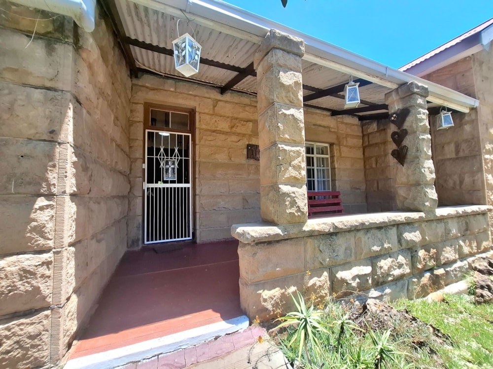 House for sale in Paul Roux - 1BTH1721051 House for sale in Paul Roux - 1BTH1721051