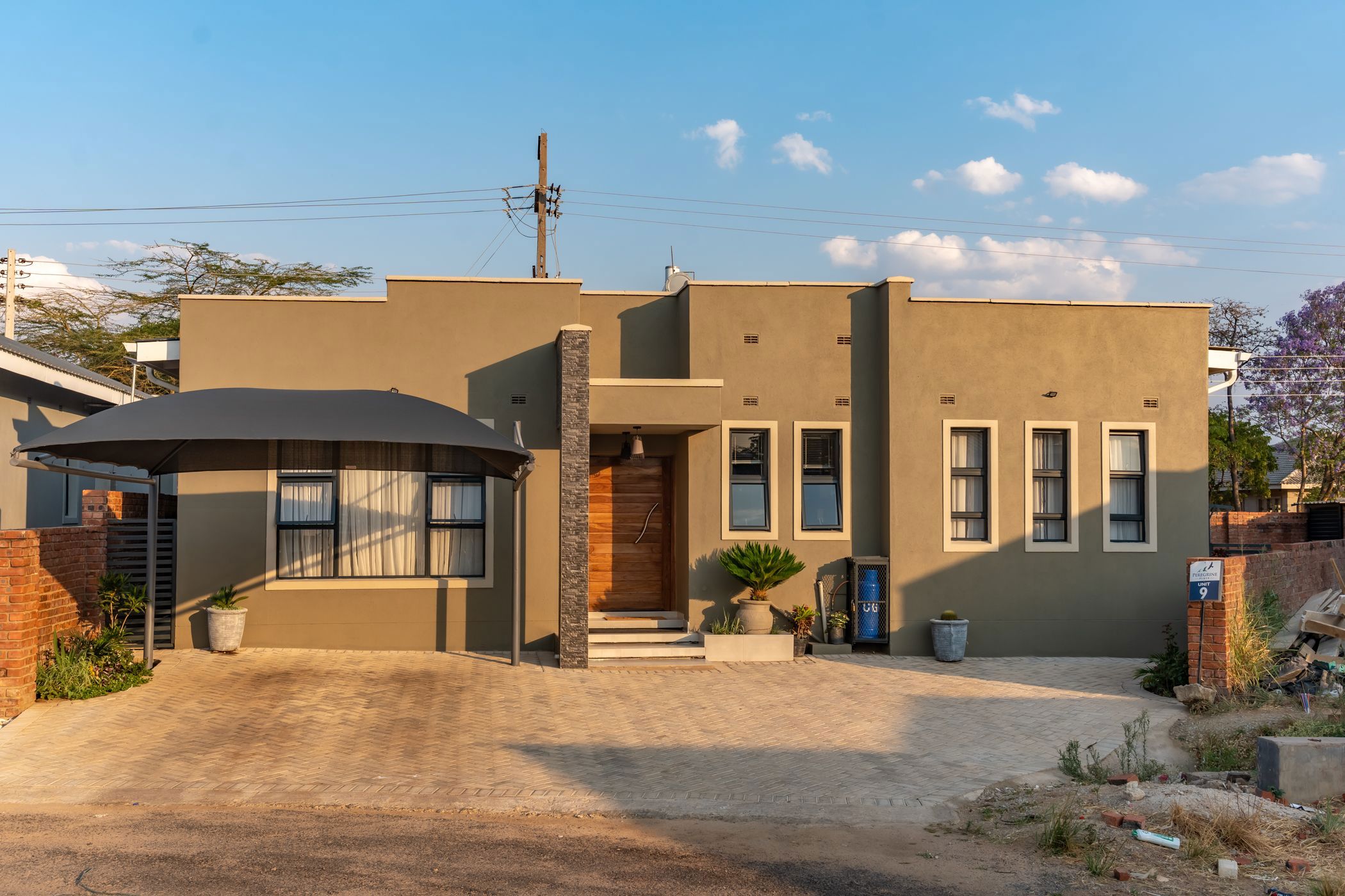 Cluster for sale in Arlington, Zimbabwe - 3ZB1721120