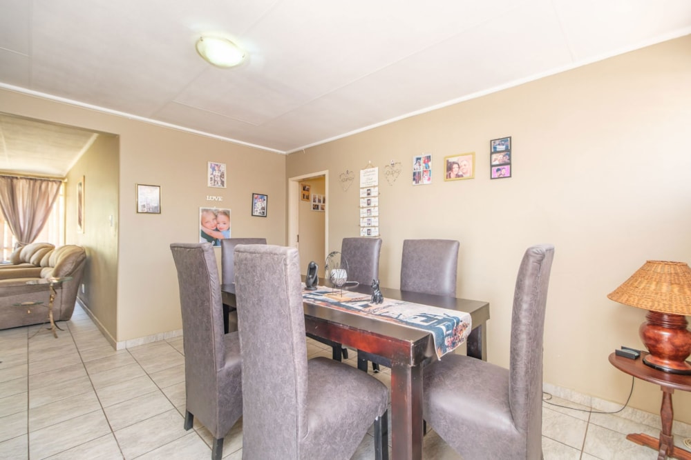 Apartment for sale in Greenhills - 1KR1721147 Apartment for sale in Greenhills - 1KR1721147