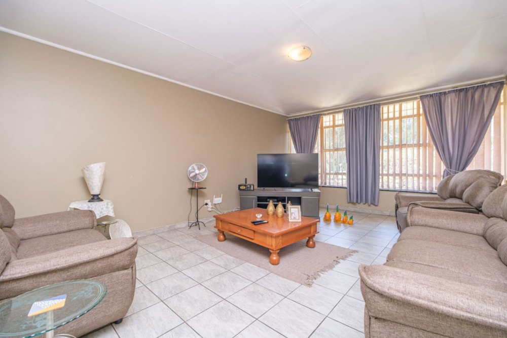 Apartment for sale in Greenhills - 1KR1721147 Apartment for sale in Greenhills - 1KR1721147