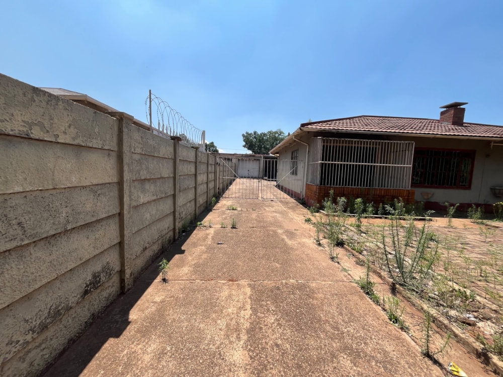 House for sale in Vanderbijlpark CW 1 - 1VT1722596