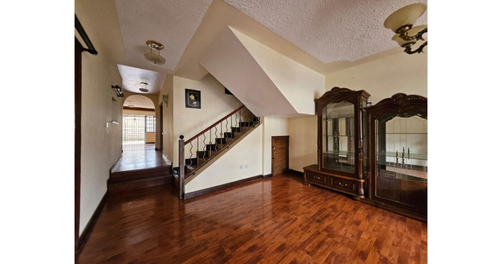 Double-storey house to rent in Kileleshwa, Kenya - 3KE1721309 Double-storey house to rent in Kileleshwa, Kenya - 3KE1721309