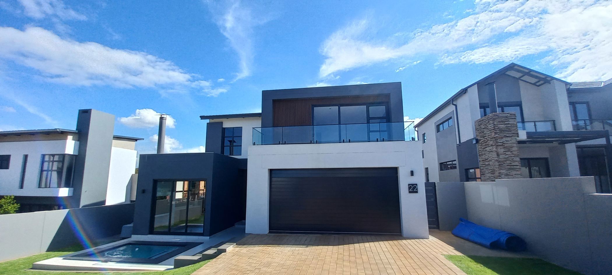 Security estate home for sale in Fountainbrook Estate - CN1721202